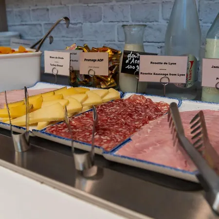 Отель Ibis Lyon Est
