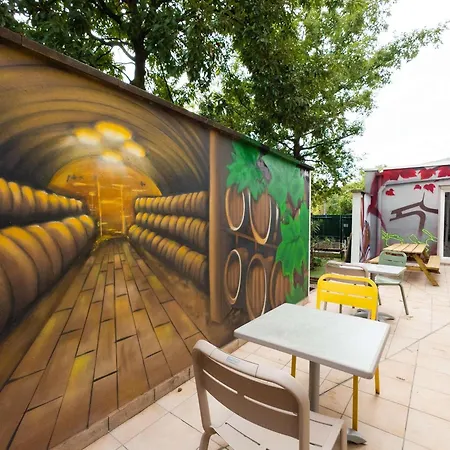 Отель Ibis Lyon Est 3*