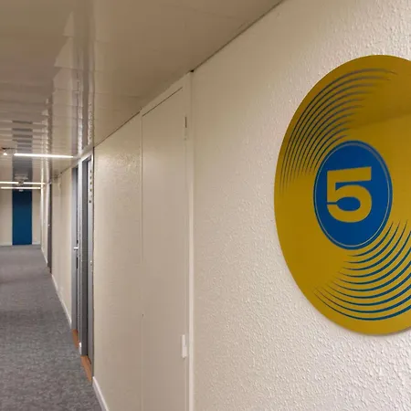 Отель Ibis Lyon Est