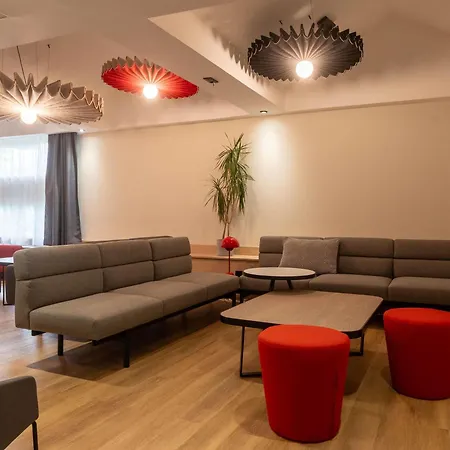 Ibis Lyon Est Hotel