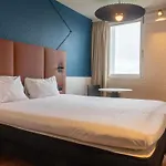 Ibis Lyon Est Hotel