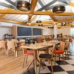 Ibis Lyon Est