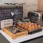 Hotel Ibis Lyon Est Bron