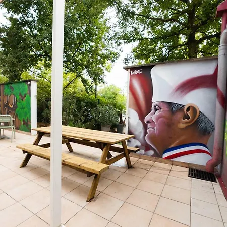 Ibis Lyon Est Отель Брон