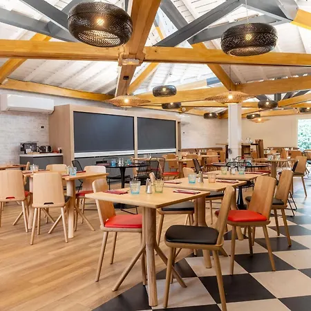 Ibis Lyon Est