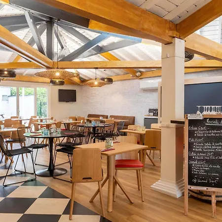 Szálloda Ibis Lyon Est 3*