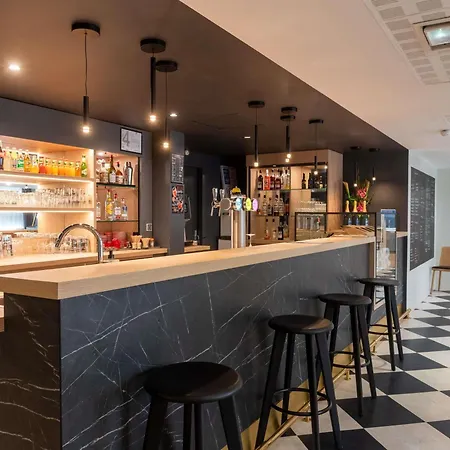 Ibis Lyon Est 3* Bron