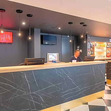 Ibis Lyon Est