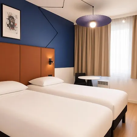 Ibis Lyon Est 3* 브론