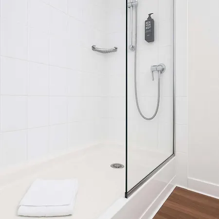 Ibis Lyon Est Ξενοδοχείο Bron