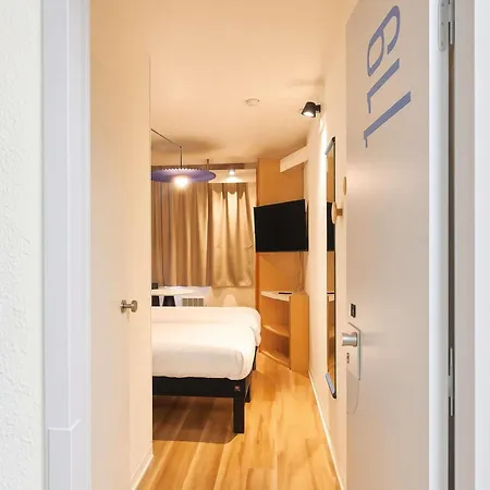 Ibis Lyon Est