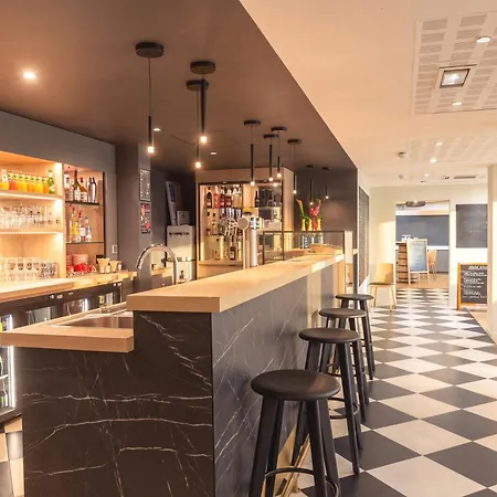 Ibis Lyon Est 3* Bron