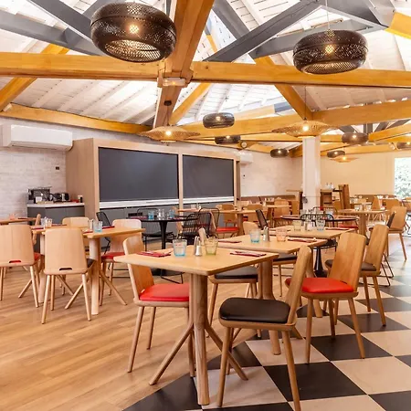 Szálloda Ibis Lyon Est 3*