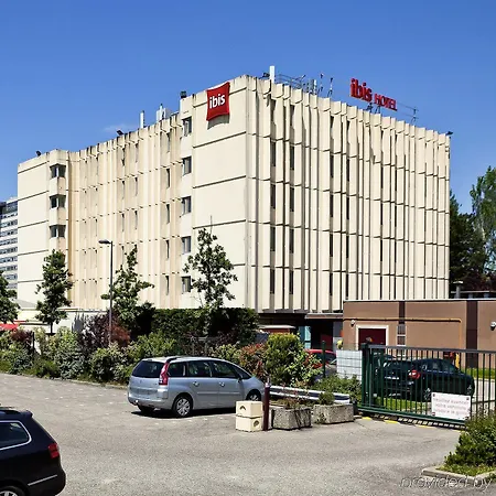 Hotel Ibis Lyon Est Bron