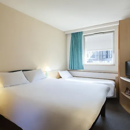 Hotel Ibis Lyon Est 3*