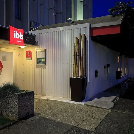 Ibis Lyon Est 3*