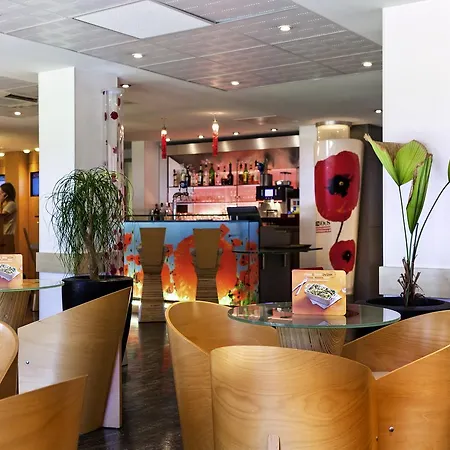Ibis Lyon Est 3* Bron