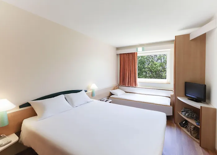 Hotell Ibis Lyon Est 3*