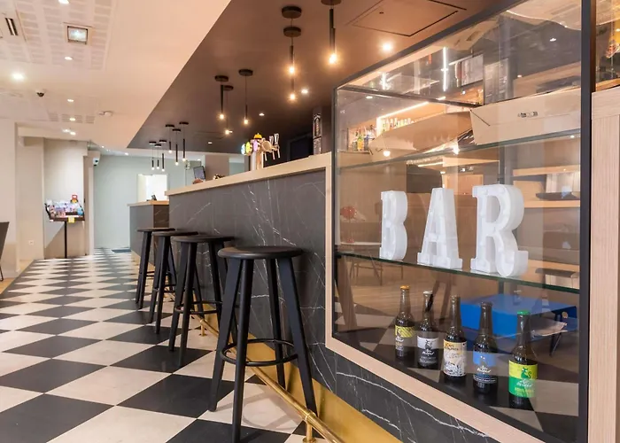 Hotel Ibis Lyon Est Bron