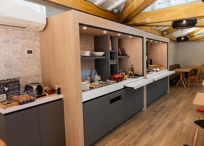 Ibis Lyon Est 3* Bron