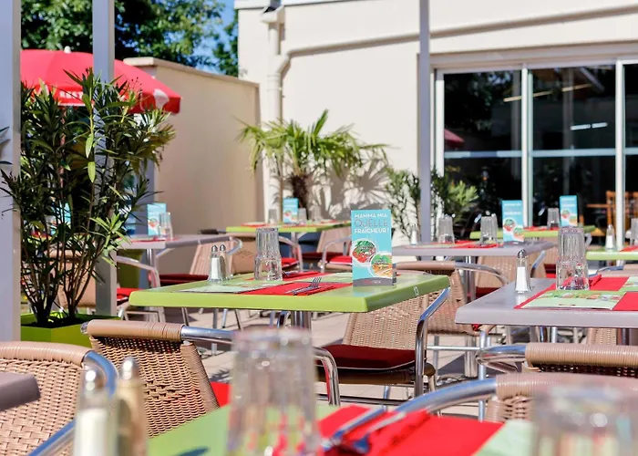 Hotel Ibis Lyon Est Bron