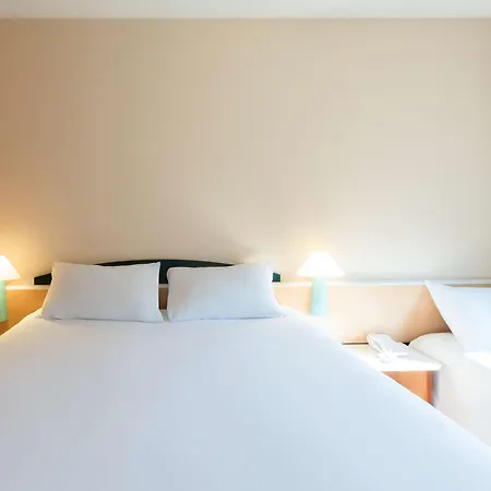 Ibis Lyon Est 3*