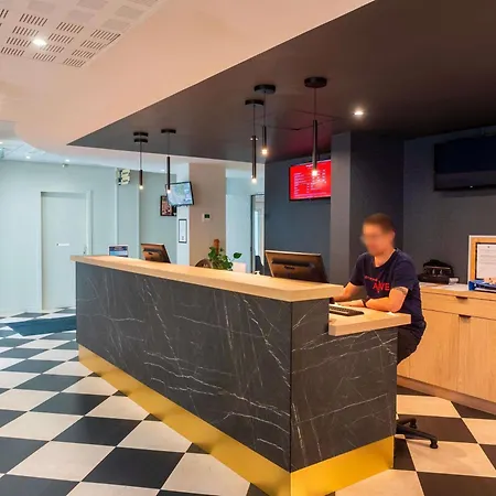 Ibis Lyon Est Hotel Bron