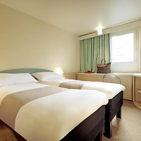 Hotel Ibis Lyon Est Bron