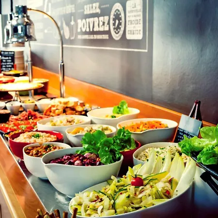 Ibis Lyon Est 3* Bron